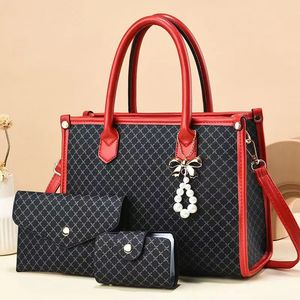 New Arrived Ladies Shoulder Bags Wholesale PU Leather Brand Women Fashion Quilted Leather Bags Luxury Women's <b>Handbags</b> - Product Image 5