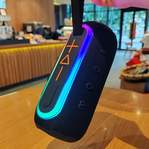 Altoparlante Wireless Portatile 6 Max per Esterni con Supporto <span class=keywords><strong>Spotify</strong></span> e Illuminazione LED RGB, Potenza 15W, Prezzo di Fabbrica, Subwoofer - Product Image 1