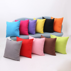 Housse de coussin carrée moderne en polyester brossé de couleur unie pour canapé de salon et salles d'exposition - Product Image 1