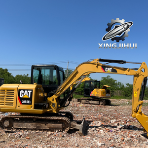 Excavatrice Caterpillar 305.5E2 d'occasion, marque japonaise d'origine, 5,5 tonnes, petite taille, chenilles en caoutchouc. - Product Image 3