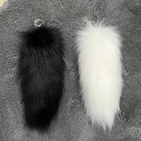Breloque de sac queue de renard en fausse fourrure, ornement de sac à dos style anime, accessoire de porte-clés de voiture au style épuré, tendance pour les trajets quotidiens