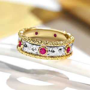 Anello Vintage Stile Palazzo per Donne, Elegante Gioiello da Dito Esotico e Distintivo - Product Image 1