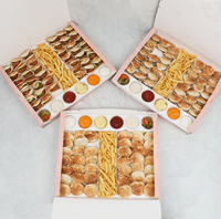 Boîte d'emballage jetable en kraft avec logo personnalisé pour fruits secs, dattes arabes, noix séchées, cadeaux de Diwali, impression en relief pour sushi