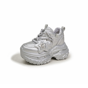 Baskets basses compensées à semelle épaisse pour femme, nouvelle collection printemps 2026, baskets décontractées en cuir véritable de 9 cm - Product Image 2
