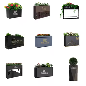 Grand <span class=keywords><strong>pot</strong></span> de fleurs <span class=keywords><strong>suspendu</strong></span> rectangulaire <span class=keywords><strong>en</strong></span> aluminium personnalisé pour jardin extérieur décoratif nouvelle maison ensemble de plantes de pépinière supports - Product Image 2
