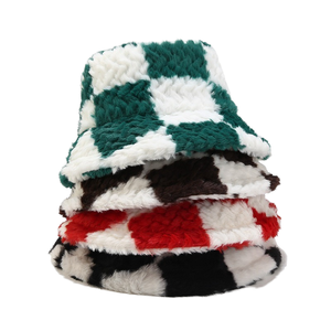 Sombrero de Pescador Personalizado de Felpa con Diseño de Tablero de Ajedrez, Cálido para Invierno, Suave y Grueso, para Viajes y Deportes al Aire Libre - Product Image 1