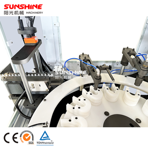 Machine de bouchage servo haute efficacité anti-corrosion pour ligne de remplissage de bouteilles de blanchiment à col oblique 250 ml 500 ml - Product Image 3