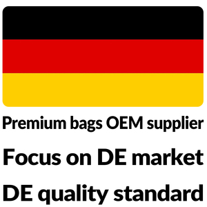 Sac à dos photo en cuir végétalien noir personnalisé, confortable avec dos en maille, pour photographe allemand - Product Image 2