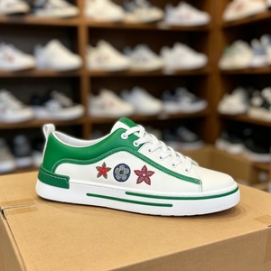 Chaussures de skate antidérapantes haut de gamme en cuir véritable, baskets décontractées, logo personnalisé, chaussures de marche unisexes, directement de l'usine - Product Image 1