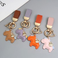 Porte-clés en cuir motif petit agneau porte-bonheur, pendentif poney, pour sac de couple, style riche et tendance, pour voiture, écologique