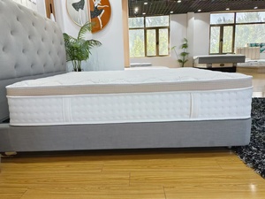 <span class=keywords><strong>Matelas</strong></span> en peluche confortable de 30cm personnalisé en usine <span class=keywords><strong>matelas</strong></span> à ressorts ensachés Queen Size en vente <span class=keywords><strong>matelas</strong></span> doux pour hôtel roulé dans une boîte - Product Image 6