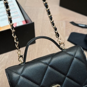 <span class=keywords><strong>Sac</strong></span> à main de luxe pour femme 2026 en <span class=keywords><strong>cuir</strong></span> caviar matelassé classique avec poignée supérieure et chaîne, <span class=keywords><strong>sac</strong></span> à bandoulière croisé - Product Image 3