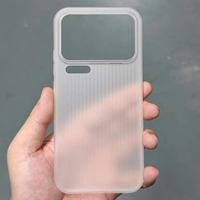 Coque de téléphone en PP givré ultra-fine antidérapante à lignes verticales avec protection intégrale de l'appareil photo compatible Xiaomi 17 Pro Max