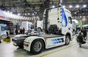 Shacman Delong X6000 Flagship Edition 630HP Heavy Duty Truck 4*2 LNG Transmisión automática Tractor Euro 2 Emisión Izquierda - Product Image 4