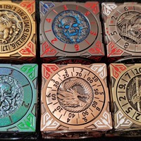 Usine D6 Jeu de Dés 7-en-1 Métal Polyédrique D6 Sculpté Donjons et Dragons Dnd Jeu de Société Logo Personnalisable Sculpté Artisanat
