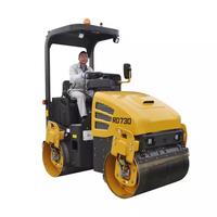 Petit compacteur de route hydraulique de 3 tonnes rouleau de route à double tambour RD730 en vente