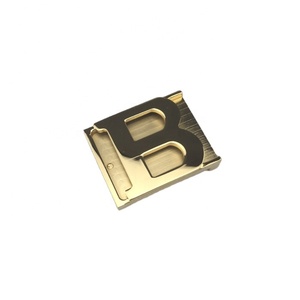 Fibbia per cintura personalizzata in ottone a forma di b. - Product Image 1