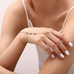 Perle créative Satellite chaîne minimaliste or perlé doigt <span class=keywords><strong>Bracelet</strong></span> pour les femmes connexion main bijoux <span class=keywords><strong>meilleur</strong></span> ami cadeaux nouveau - Product Image 2