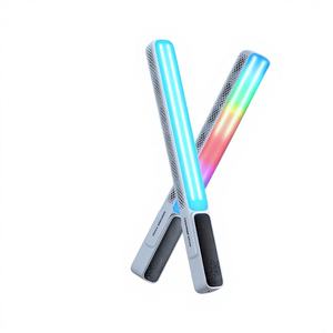 Zhiyun Xiequ CF100 Full Color RGB 100W Lumière d'appoint portable LED à spectre constant pour photographie extérieure, portraits et vidéo en direct - Product Image 1