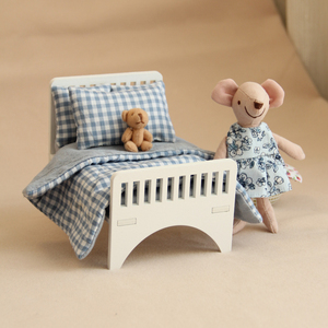 Phụ kiện nhà búp bê giường ngủ mini bằng gỗ, cảnh phòng ngủ, tỷ lệ 1:12, phong cách Maileg - Product Image 3