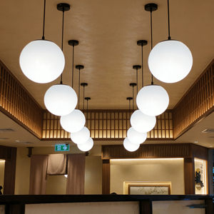 Lámparas Colgantes LED de Bola Blanca para Decoración Interior Contemporánea, para Bar, Pasillo, Escalera, Sala de Estar, Marca Viila - Product Image 2