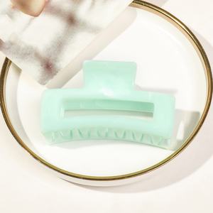 Pinzas para el pelo de mármol con diseño de flor de huevo al por mayor, accesorios de pinza de tiburón para mujer, pinzas para el pelo con patrón de mármol personalizadas - Product Image 4