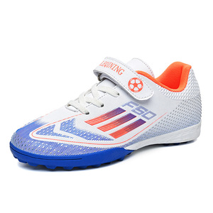 Nouvelles chaussures de football à crampons respirantes et confortables pour garçons et filles, idéales pour les matchs sur gazon et les activités sportives décontractées transfrontalières. - Product Image 2