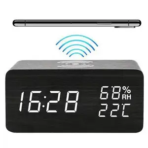 Reloj LED de estilo moderno con carga inalámbrica Diseño Art Deco de moda para uso doméstico Pantalla de aguja de cuerpo de plástico con movimiento de cuarzo