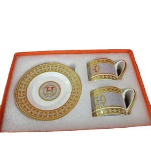 Juego de Taza y Platillo de Porcelana con Diseño Vertical Gris de Lujo Nórdico, Personalizado y en Oferta - Product Image 4
