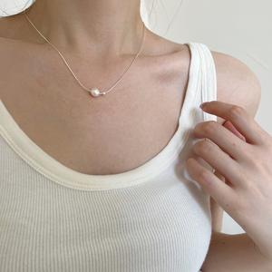 Collier en perles dégradées à lumière intense de Shi's Home pour femmes, un incontournable de cet été, design simple - Product Image 3