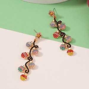 Pendientes Colgantes de Lujo con Luces de Navidad y Pedrería Colorida, Lindos, Modernos, Versátiles, Nuevas Joyas Navideñas para Mujer - Product Image 5