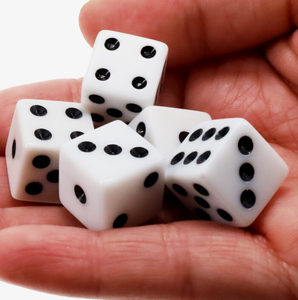 Màu Đen Nhựa <span class=keywords><strong>Dice</strong></span> <span class=keywords><strong>Cup</strong></span> Với 5 Dices Giá Rẻ Xi Lanh Thẳng Nhựa Lắc <span class=keywords><strong>Cup</strong></span> Và Xúc Xắc Trò Chơi Thiết Lập Cho Sòng Bạc Câu Lạc Bộ Thanh Trò Chơi - Product Image 6