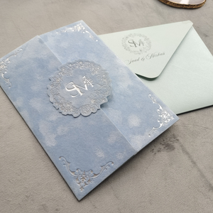 Carte de mariage en velours bleu ciel, design à double porte, monogramme personnalisé en feuille d'or, <span class=keywords><strong>invitation</strong></span> de mariage, enveloppe, Einladungskarten Hochzeit - Product Image 2