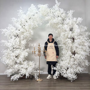ซุ้มดอ<span class=keywords><strong>ก</strong></span>ไม้ขนาดใหญ่พิเศษ สีขาว ทำจา<span class=keywords><strong>ก</strong></span>ผ้าไหมเทียม ดอ<span class=keywords><strong>ก</strong></span>ไม้ปลอมทรงดอ<span class=keywords><strong>ก</strong></span>ไม้เช้า  สูง 10 ฟุต ซุ้มดอ<span class=keywords><strong>ก</strong></span>ไม้ประดิษฐ์แบบถอดประ<span class=keywords><strong>ก</strong></span>อบได้ สำหรับตกแต่งฉา<span class=keywords><strong>ก</strong></span>หลัง - Product Image 2