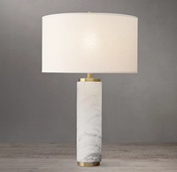 Lampe de table colonne en albâtre naturel veiné de luxe, design simple et flexible E26, LED réglable pour la décoration moderne de villas et d'hôtels