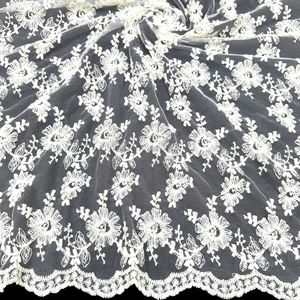 Tissu en dentelle <span class=keywords><strong>de</strong></span> <span class=keywords><strong>coton</strong></span> brodé <span class=keywords><strong>de</strong></span> fleurs marguerites style Cottagecore avec bord festonné pour robe d'été DIY, vêtements et robes <span class=keywords><strong>de</strong></span> poupée - Product Image 3