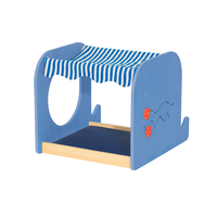 Ensemble de meubles de maternelle en bois moderne comprenant lits, tables, chaises et armoires pour enfants