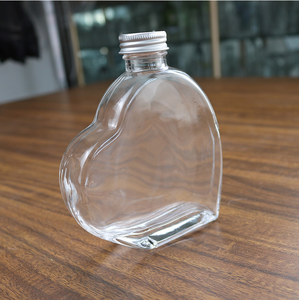 Botella de vino de cristal en forma de <span class=keywords><strong>corazón</strong></span> de 150ml y 6oz, botella de jugo de café frío con tapón de rosca de aluminio - Product Image 5