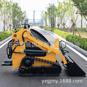 Mini-chargeuse compacte légère pour la construction, spécialisée dans l'élimination et la manutention des scories de construction - Product Image 2