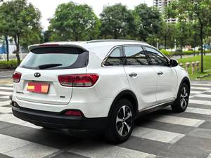 <span class=keywords><strong>Kia</strong></span> <span class=keywords><strong>Sorento</strong></span> L <span class=keywords><strong>2016</strong></span> 2.2T 4WD d'occasion importée |   Édition personnalisée 7 places automatique |   Sièges en cuir |   SUV diesel coréen - Product Image 6