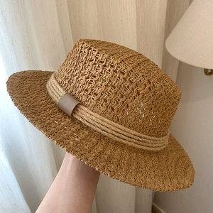 Chapeau de paille plat de <span class=keywords><strong>marque</strong></span> célèbre Summer Hollow pour <span class=keywords><strong>femme</strong></span>, style rétro français, idéal pour la plage et les activités de plein air, chapeau de soleil de type canotier de <span class=keywords><strong>marque</strong></span> célèbre - Product Image 1