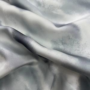 Hot Bán Màu Xám <span class=keywords><strong>Tie</strong></span>-<span class=keywords><strong>Dye</strong></span> Phong Cách In Vả<span class=keywords><strong>i</strong></span> Lụa Mịn Hiệu ứng Giả Acetate <span class=keywords><strong>Polyester</strong></span> Satin Váy Váy Vả<span class=keywords><strong>i</strong></span> Cho Cô Gá<span class=keywords><strong>i</strong></span> - Product Image 3