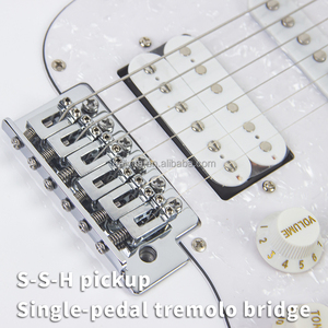 Guitarra Eléctrica ST con Puente de Trémolo Simple, Mástil de Arce, Madera Carbonizada, Trastes de Acero Inoxidable, Acabado Brillante, 39 Pulgadas - Product Image 3