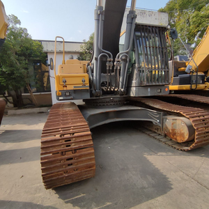 Excavatrice d'occasion Volvo EC380DL, poids opérationnel 38 tonnes, puissance 160 kW, équipée d'un moteur, d'une pompe, d'un PLC, d'une boîte de vitesses et de roulements. - Product Image 6