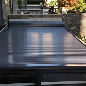 Auvent rétractable motorisé à énergie solaire en alliage d'aluminium, abri pliant automatique anti-pluie, toit à persiennes <span class=keywords><strong>pour</strong></span> villa et sous-sol - Product Image 4