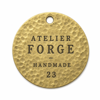 Étiquettes métalliques carrées personnalisées avec logo pour vêtements, étiquettes métalliques avec logo pour vêtements, lettrage gravé en laiton pour vêtements et chaussures