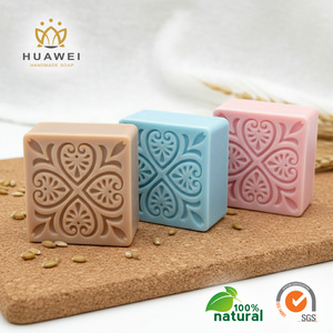 Savon au design totem chinois favorisant la production de collagène pour une peau plus ferme, un savon léger sans silicone pour le visage - Product Image 1