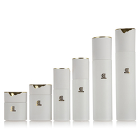 Flacons pompe cosmétiques en verre blanc premium 30ml 50ml 100ml 120ml avec couvercle ondulé doré