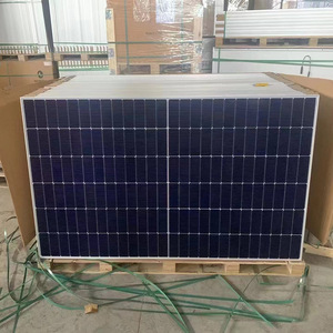 Panel Solar Monocristalino Tipo N de 630W, Bifacial de Doble Vidrio, 156 Celdas, 16 Barras Colectoras, Celdas de Corte Mitad - Product Image 1