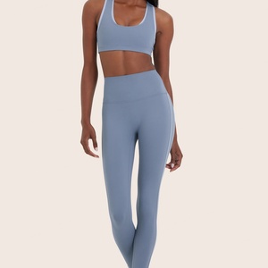 Ensemble soutien-gorge et short de sport sans couture pour femme, nouveau design, couleurs contrastées, respirant, idéal pour le yoga et le fitness – Vente chaude - Product Image 4